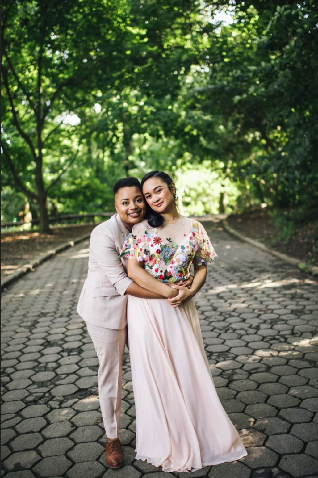 women couple dress wedding flower embroidery silk tulle pretty happz marriage gown